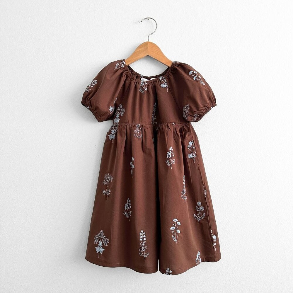 NWT Pretty Girls Short Sleeve Dress Bohemian Lovely Flowers Embroidery Brown 4T - Picture 1 of 3